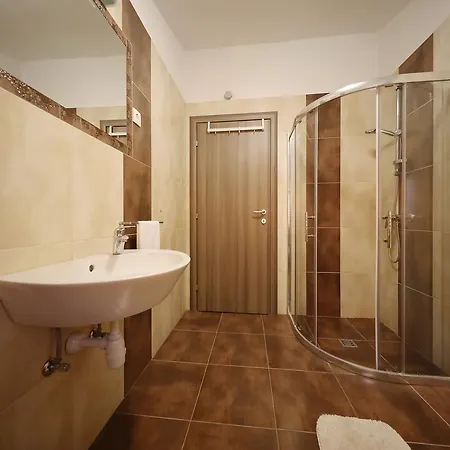 Апартаменти Mareta Задар