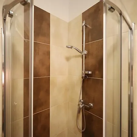 Апартаменти Mareta