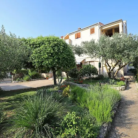 Апартаменти Mareta