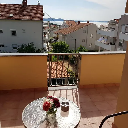Apartament Mareta *